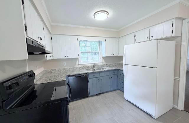 200 Coachman Drive Gallery 4