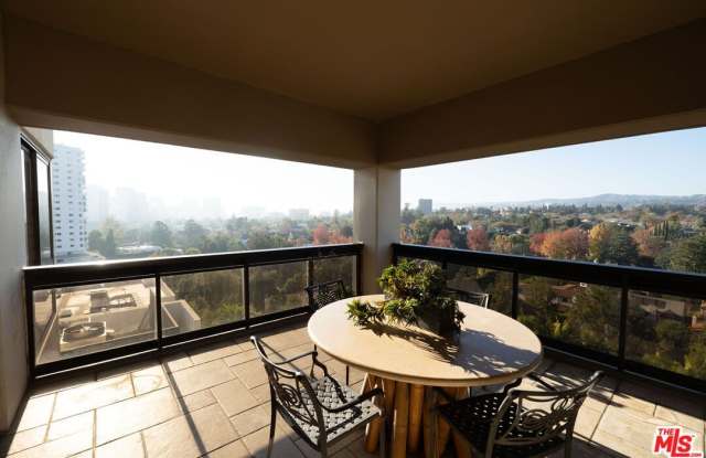 10445 Wilshire Blvd photos photos