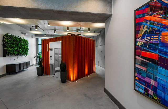 The Pearl Gallery 3