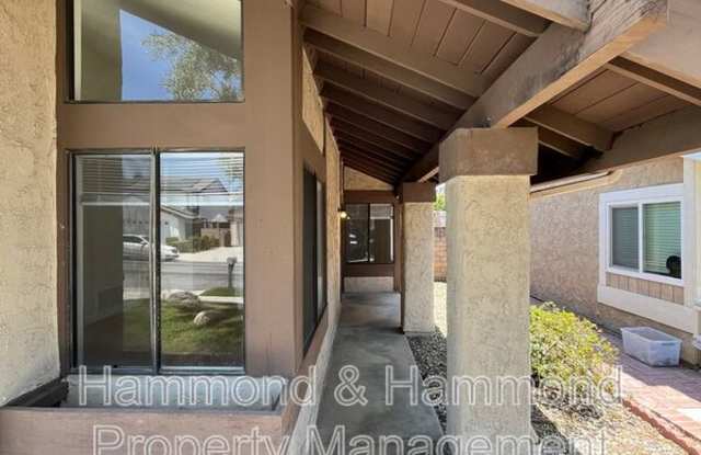 21812 Vintage St. Gallery 4