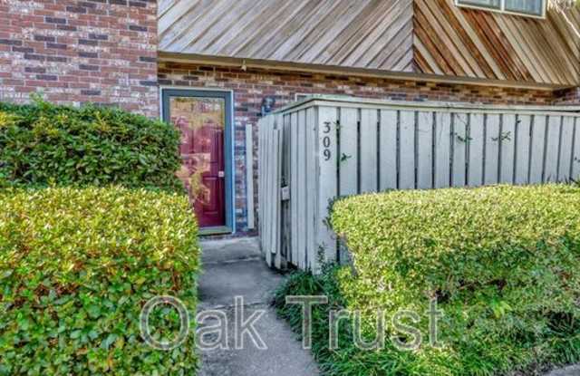 309 St. Charles Court photos photos