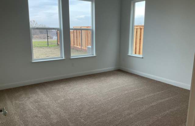 757 River Bend Dr photos photos