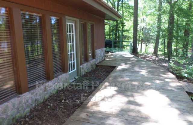 170 Lake Drive Gallery 4