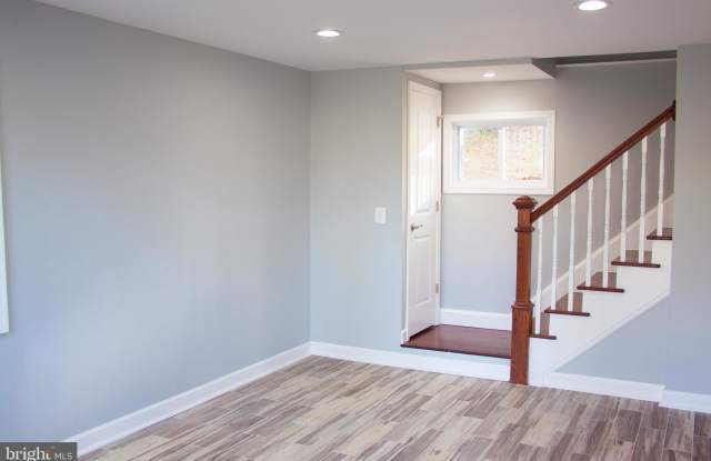 1010 HIGHVIEW DRIVE Gallery 4