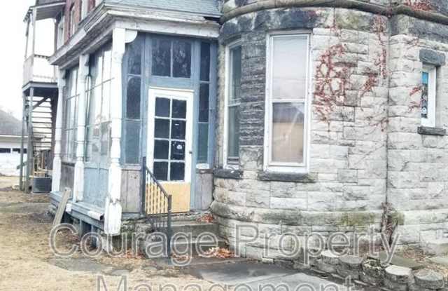 917 Lake St photos photos