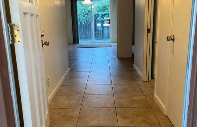 3 bedroom home for RENT in Modesto - 2409 Riedel Way, Modesto photos photos