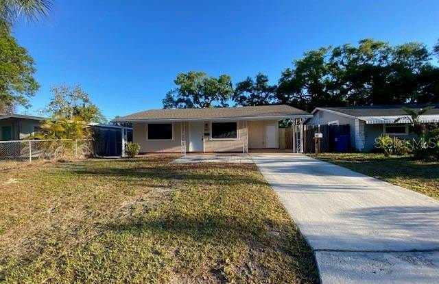 4665 YARMOUTH AVENUE S photos photos