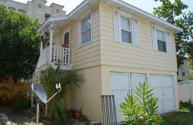 186 N 11TH Avenue - 186 11th Avenue South, Jacksonville Beach, FL 32250