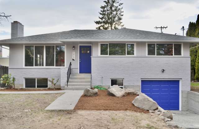 12755 Phinney Ave N photos photos