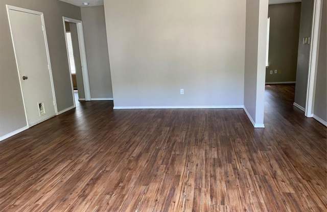 1205 Glen Creek Drive Gallery 4