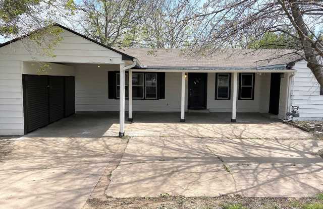 1611 S Indianapolis Ave - 1611 South Indianapolis Avenue, Tulsa, OK 74112