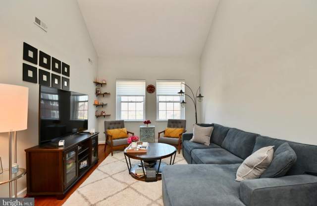 3080 S ABINGDON Street unit: C2 photos photos