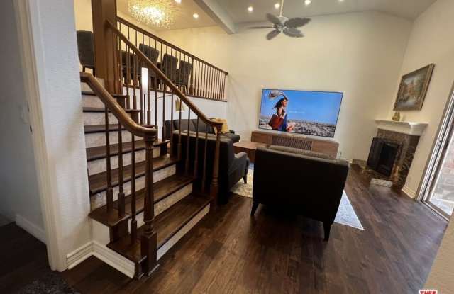 7825 Seaglen Dr photos photos