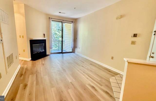 2203 WESTCOURT Lane Gallery 3