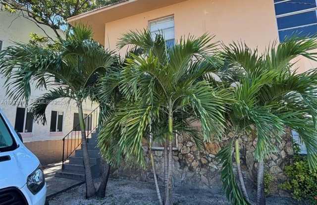 1320 SW 6th St photos photos