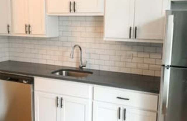 4055 North Francisco Avenue photos photos