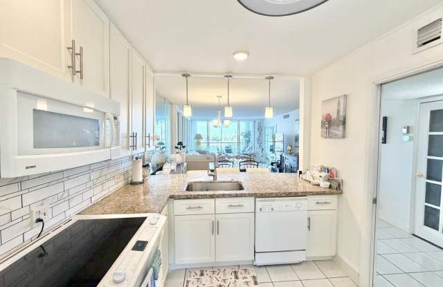 3051 N Course Drive unit: 509 photos photos