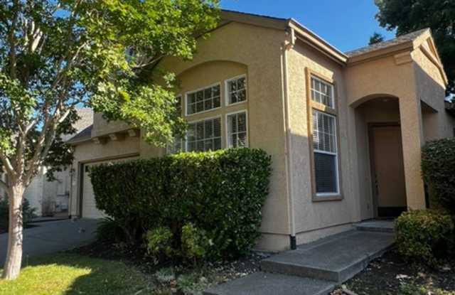 Desired Two Story 3 Bedroom 2.5 Bath Petaluma Home! photos photos