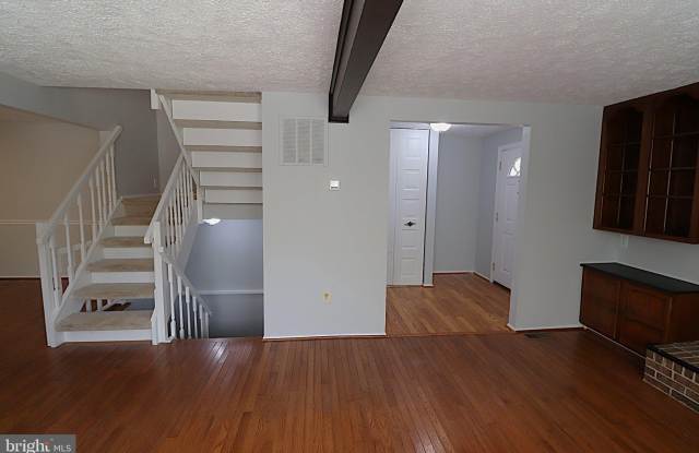 7518 WEATHERBY Drive Gallery 3