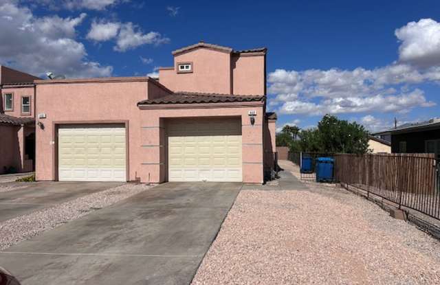 Very Nice Townhouse in Henderson Gallery 1