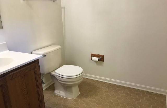 7820 BELLEFLOWER DRIVE Gallery 3