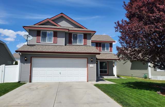 Beautiful 2 Story Home! photos photos