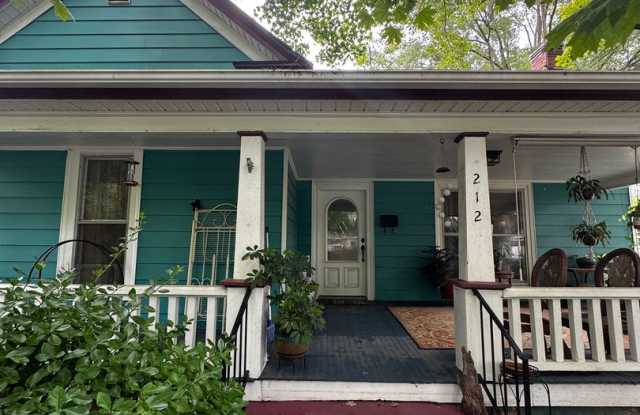 212 Chestnut St Salisbury photos photos