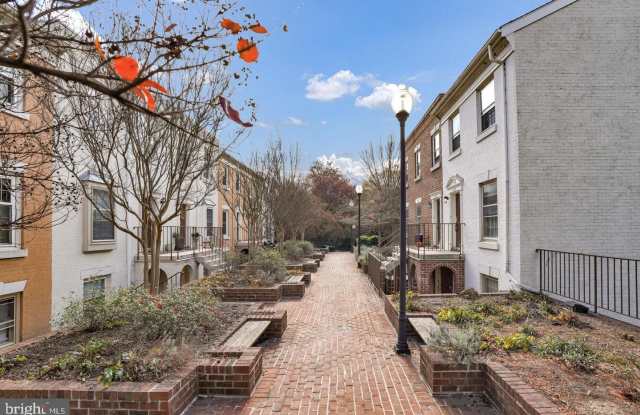4339 MASSACHUSETTS Avenue NW Gallery 3