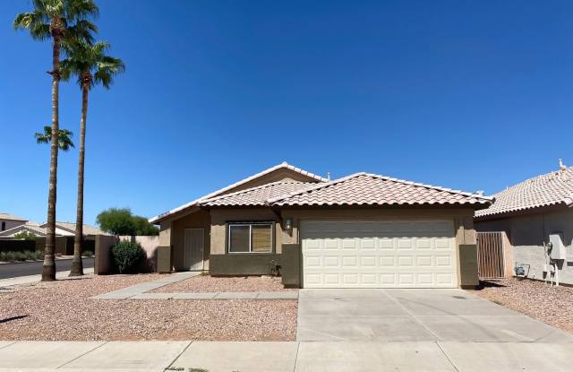 3 Bed 2 Bath Corner Lot photos photos