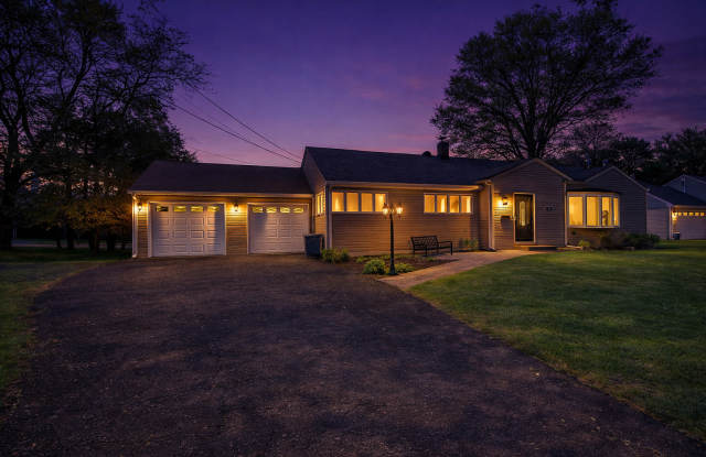 14 Pitcairn Ave photos photos