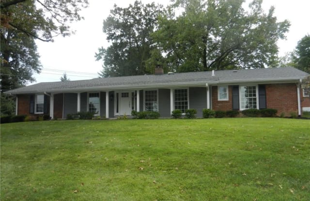 11920 Rocky Drive - 11920 Rocky Drive, Creve Coeur, MO 63141