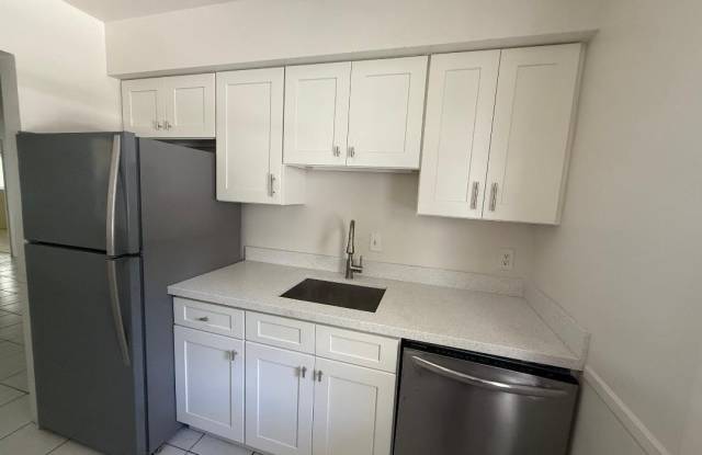 3941 Crystal Lake Drive Gallery 4