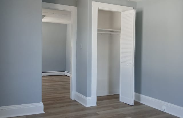 600 Warren Avenue Unit 3 Gallery 4