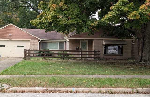 647 Longmere Drive Gallery 1