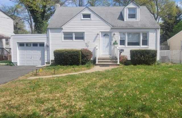 565 Hunter Ave photos photos