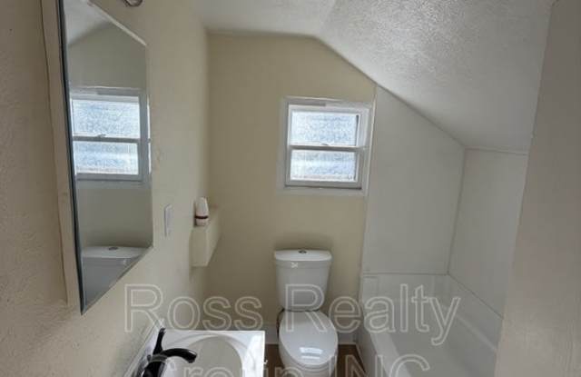 1116 n Ontario Gallery 4