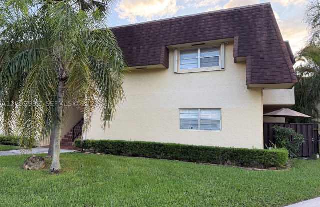 9100 SW 137th Ter Gallery 2