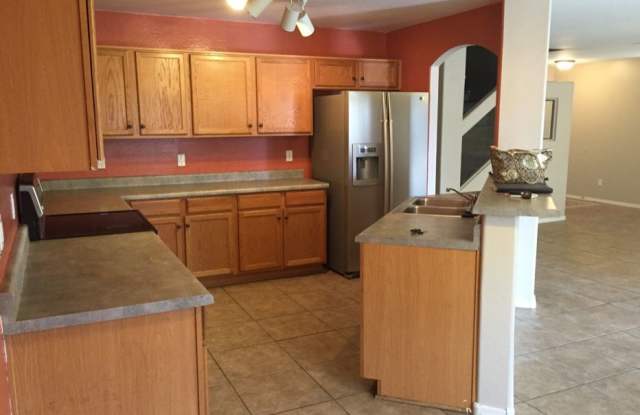 22025 W Gardenia Dr Gallery 4