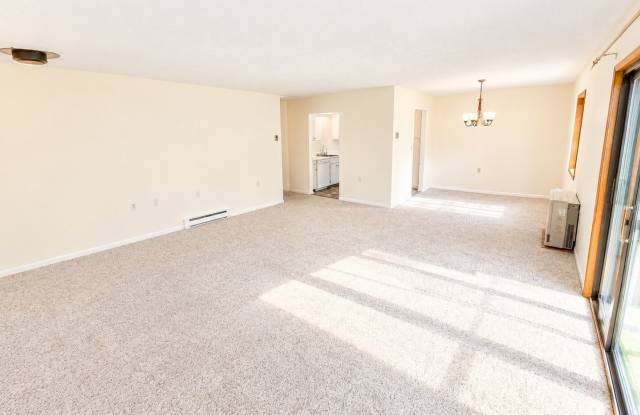 Spacious 2-Bedroom Condo in South Burlington Gallery 4