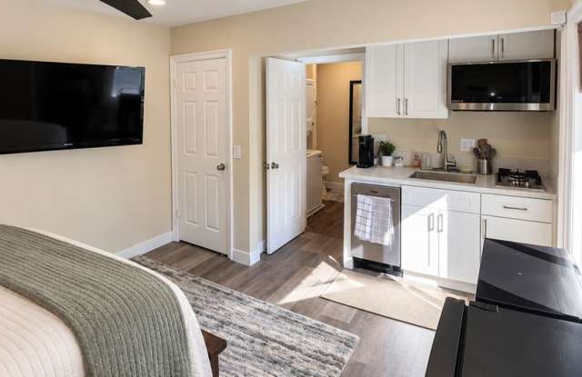 Private Newbury Park Studio with In-Unit Laundry photos photos
