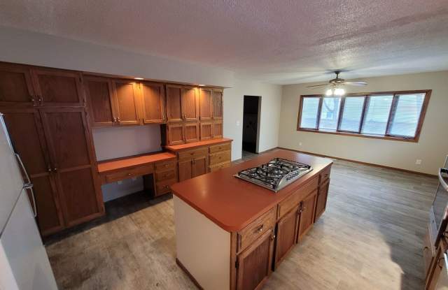 Don't miss this spacious kitchen! photos photos