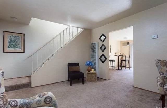 3 bedroom Townhome Gallery 3