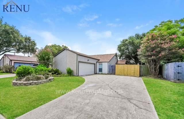 2809 Stonehedge Drive - 2809 Stonehedge Drive, Baytown, TX 77521