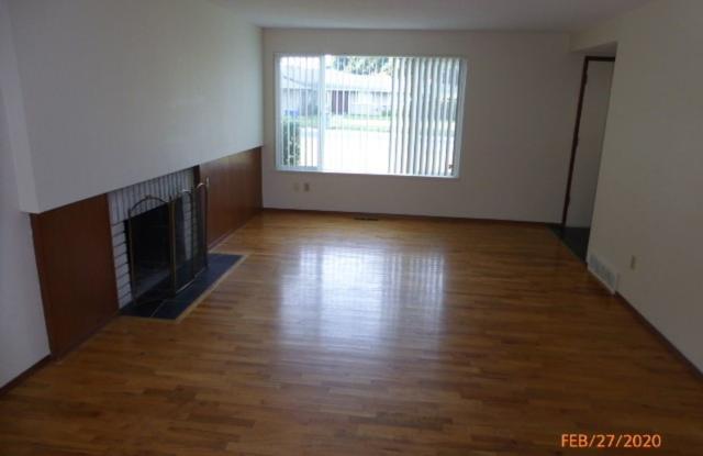 16825 NE 19th Pl Gallery 2