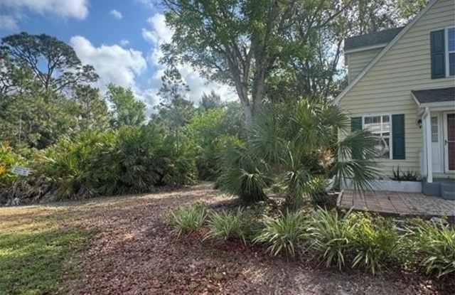 533 Leawood - 533 Leawood Circle, Collier County, FL 34104