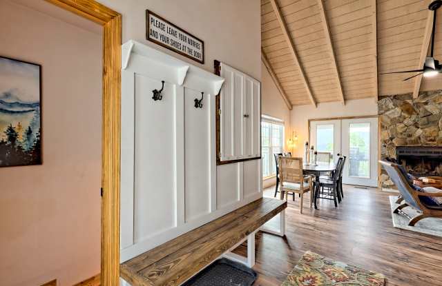 233 Orchid Trl Gallery 4