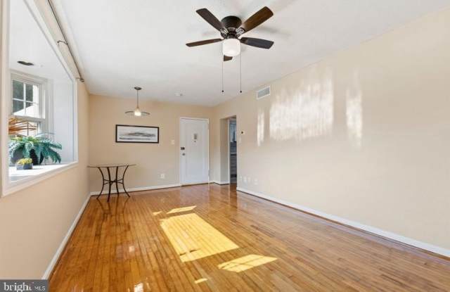 2910 PEYTON RANDOLPH Drive Gallery 1