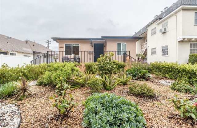 1443 E Broadway photos photos