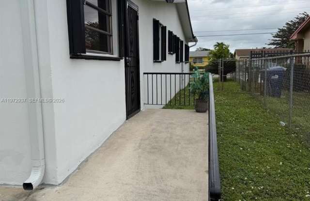 1350 NW 96th St photos photos