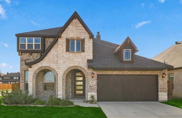 229 Clairmont Drive Gallery 1